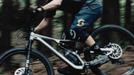 Mountainbike downhill Simon Abele